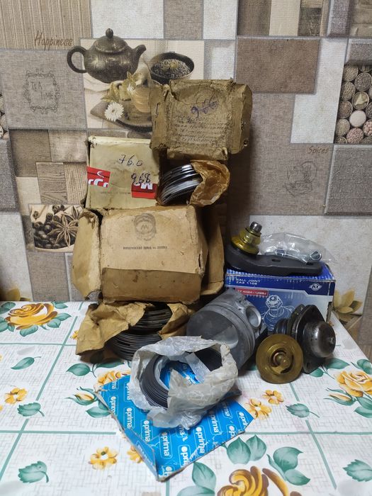 Кільця ГАЗ-24/53, ЗИЛ, Опори нижні ВАЗ, Таврія, поршня ВАЗ, Термостат