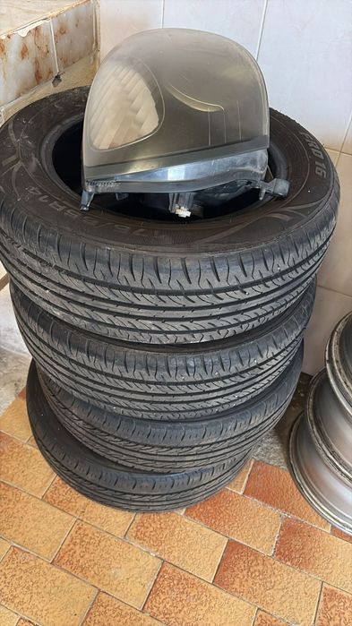 Jantes 14 e pneus Clio