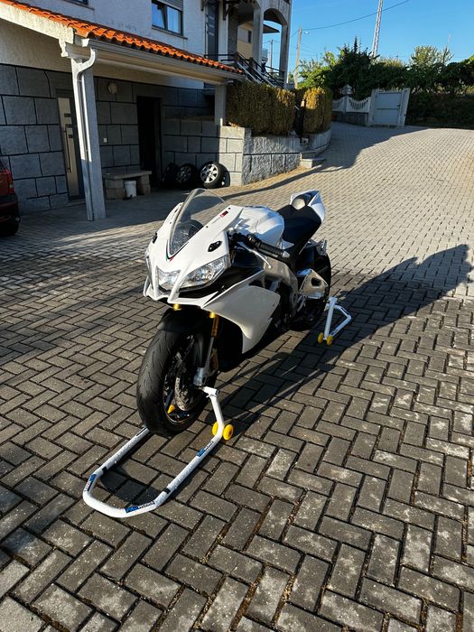 Aprilia rsv4 aprc