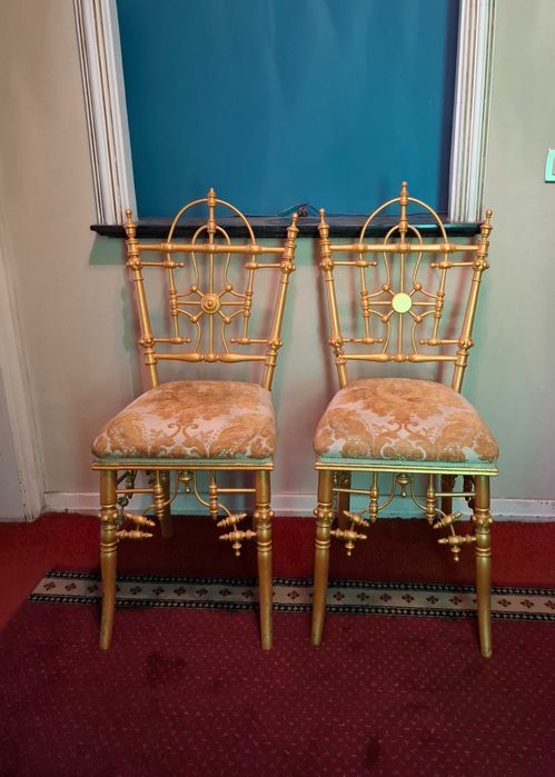 Cadeiras Douradas Estofadas - Decorativas ( Raras )