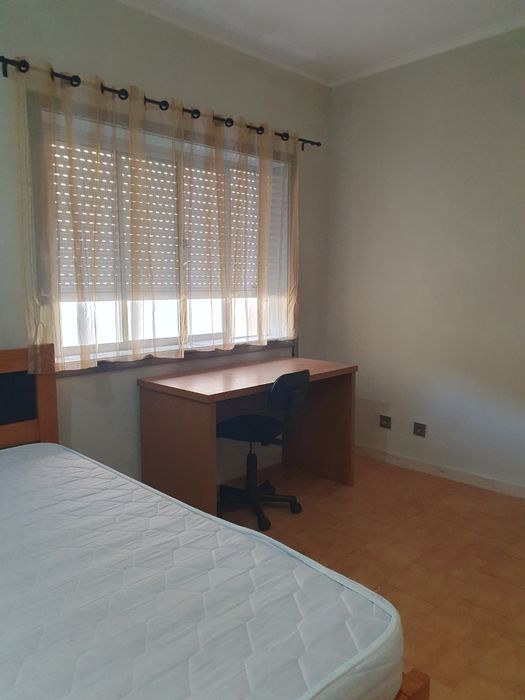 Alugo 2 quartos (estudantes) Paranhos