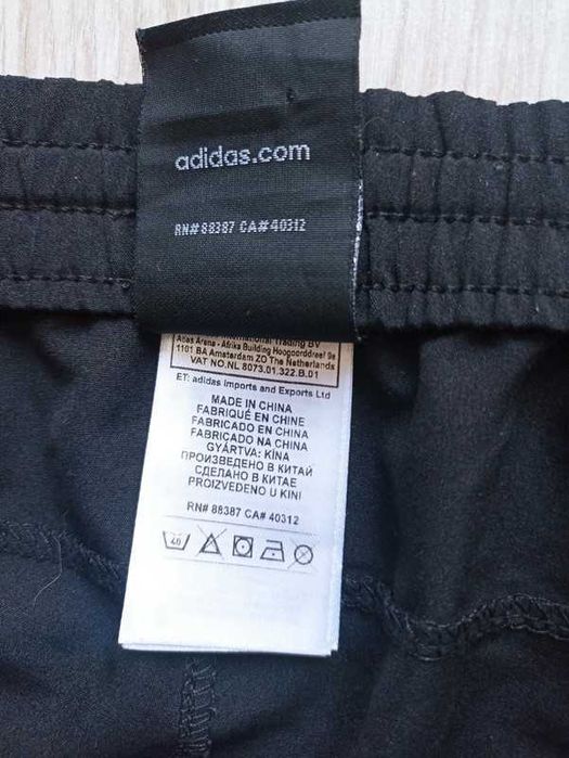 czarne basic meskie spodnie adidas swag 90s modne