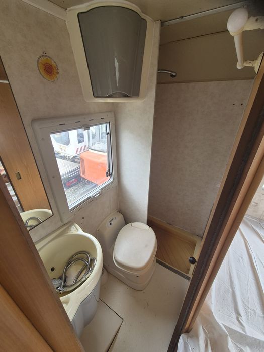 Vendo Autocaravana 2.8 idtd ano 2000