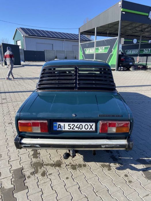 Продам ваз 2105.