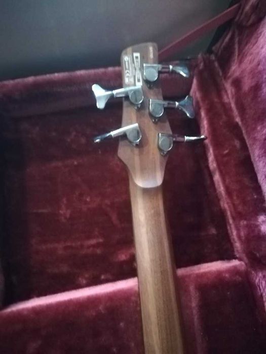 Baixo Ibanez SR 705