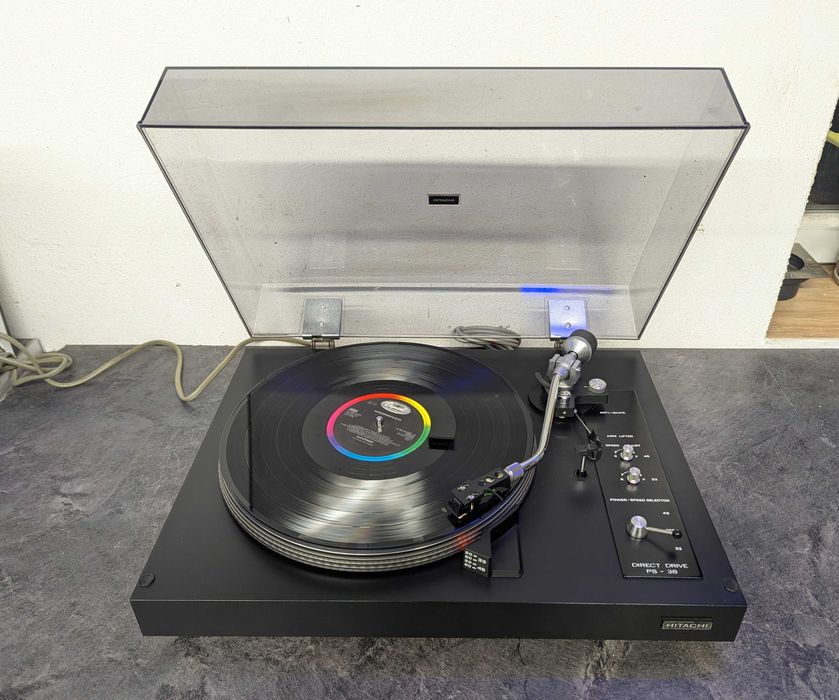 Програвач платівок Hitachi PS-38. Direct Drive.
