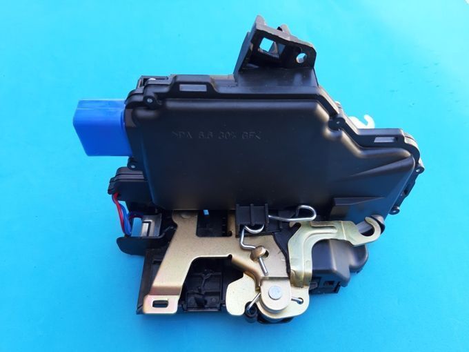 Fecho porta electrico Skoda Fabia 1999-2007  NOVO