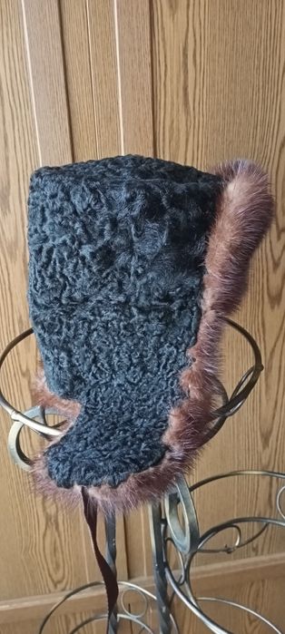 Норкові шапки , ціна за всі