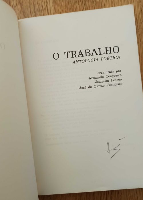O Trabalho - Antologia Poética (portes incluídos)