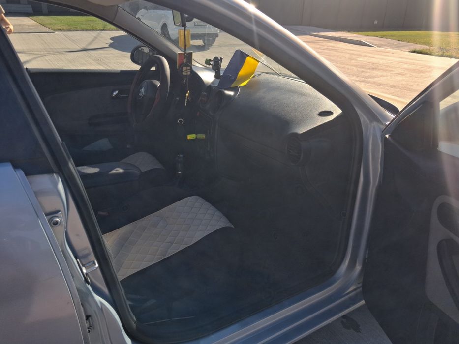 Продам SEAT IBIZA 2002 р, об'ємом 1.2