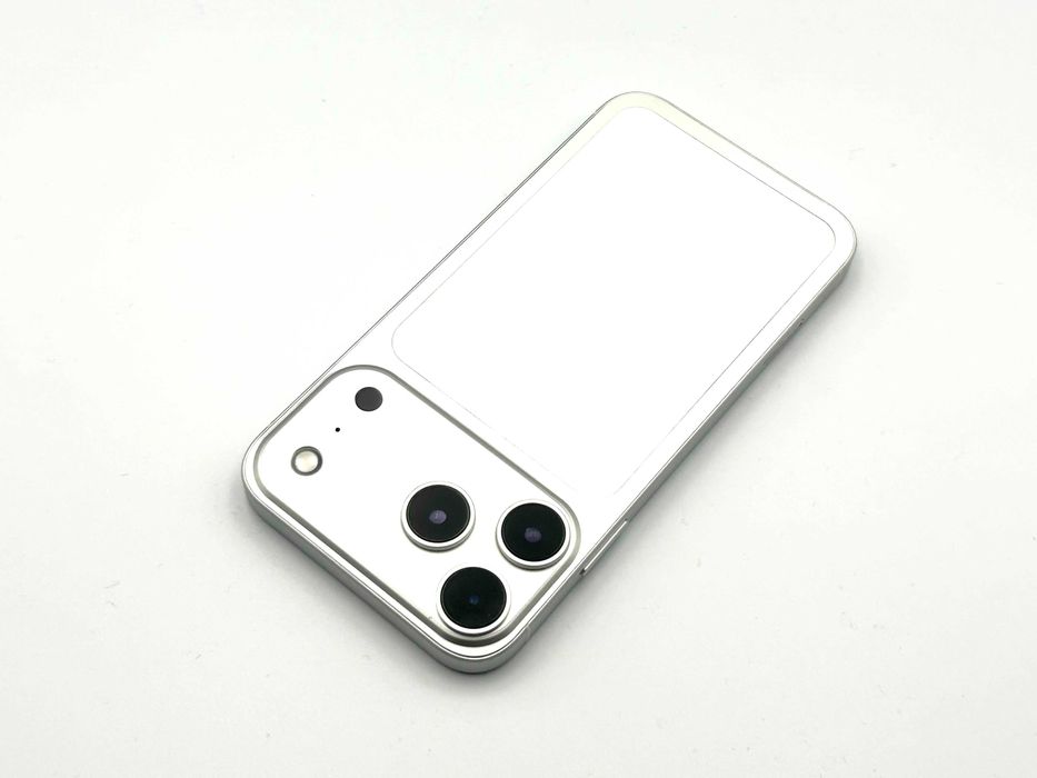 Telefon iphone 11 jak 17 pro