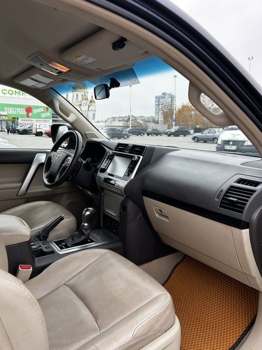 Toyota Land Cruiser Prado 2018