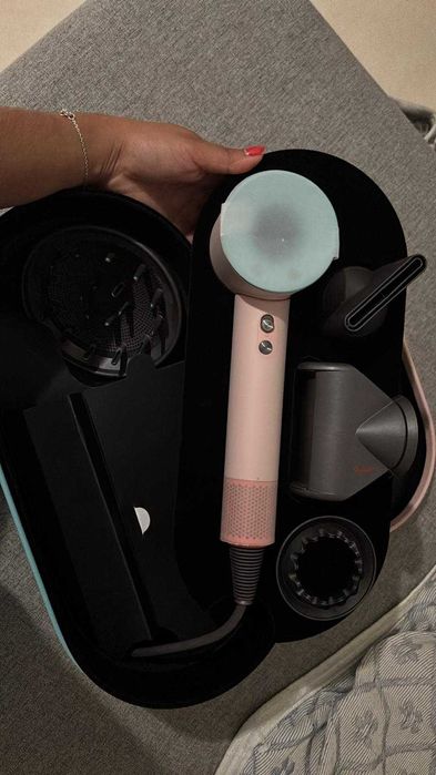 Secador multifunções dyson