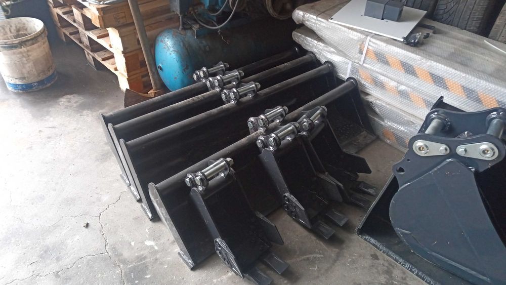 Mini giratórias novas 2 ton motor Kubota 3 baldes