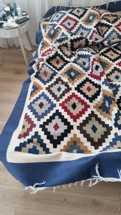 Dywanik z wełny wielbłąda marokanski tkany azteckie wzory 262 cm x 273