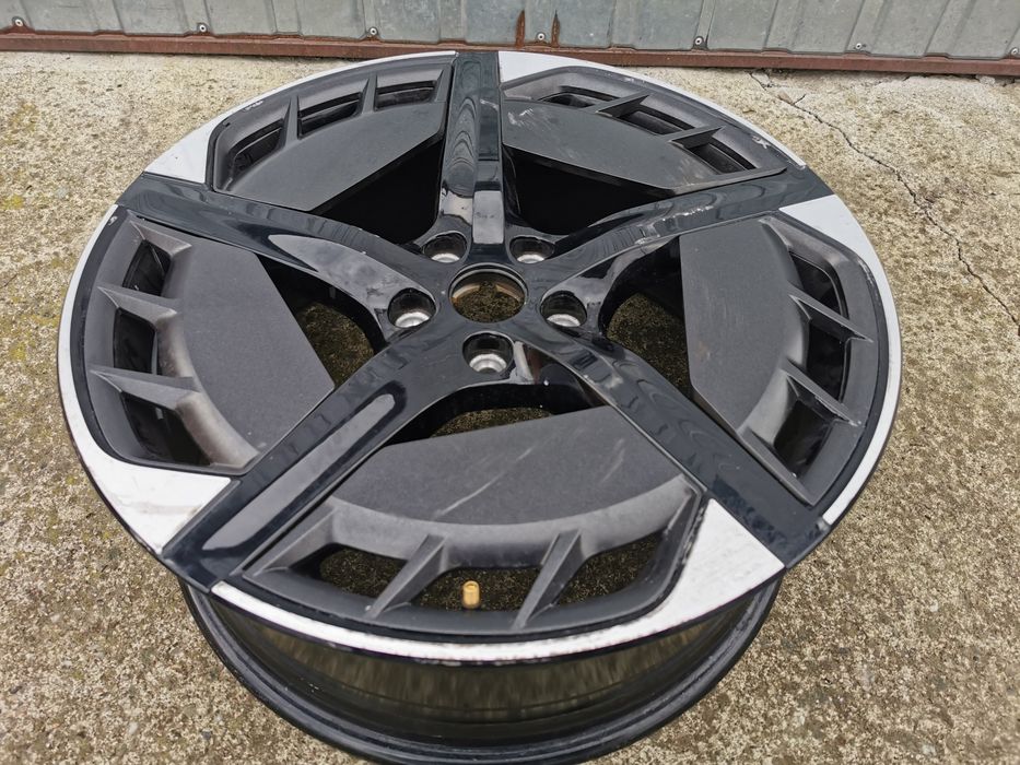 Felga Seat Cupra 8jx20” ET50