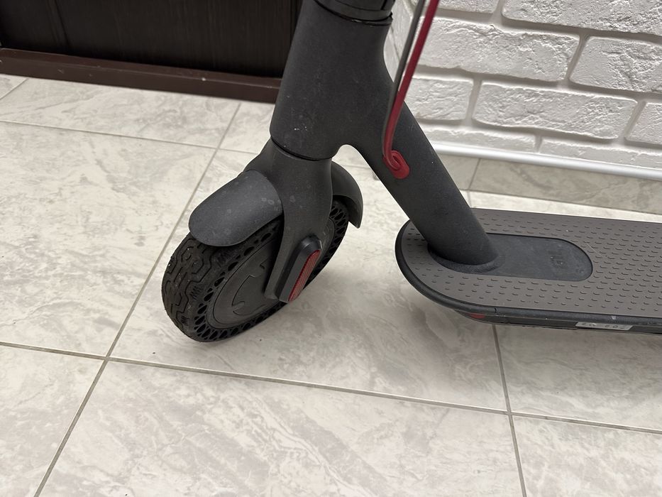 Електросамокат Xiaomi Scooter m365