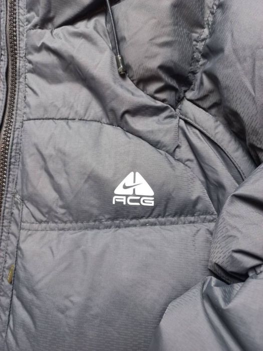 Пуховик Nike Acg
