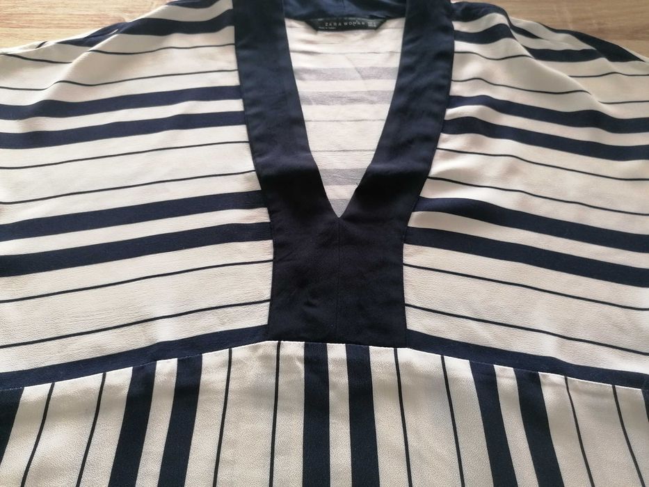 Blusa tipo túnica de seda_Zara