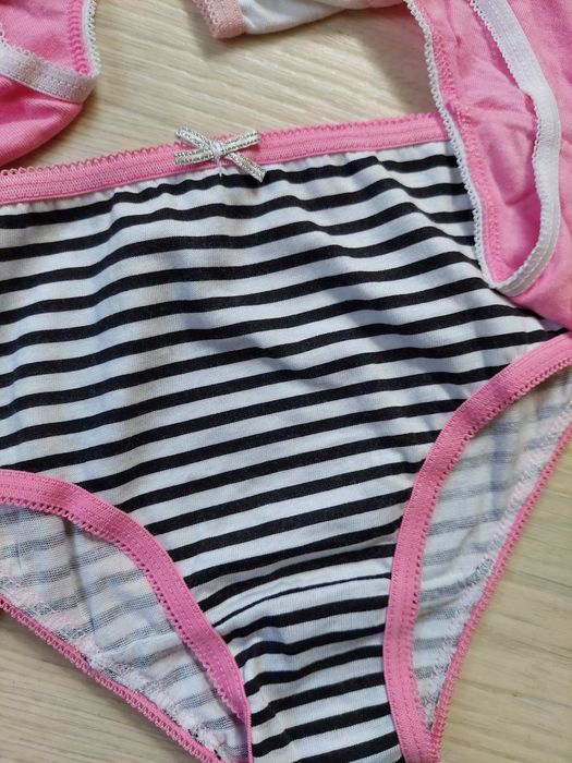 Новий комплект трусиків Primark 6-7 років для дівчаток
