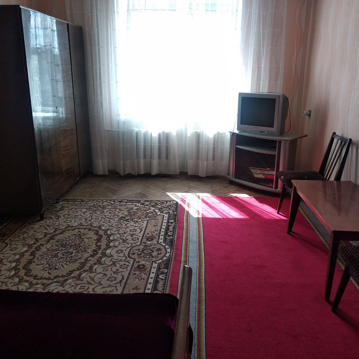 Без%. м. Лук'янівка 7 хв. пішки. ОРЕНДА 1-ї кв. Вул. Дектярівська 12/7