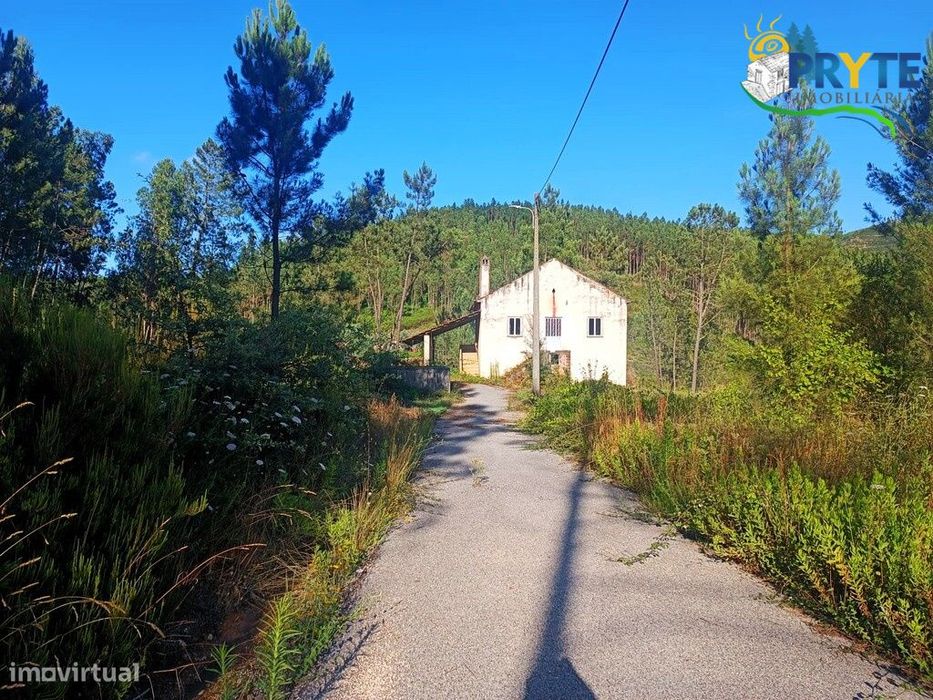 Quintinha com moradia de tipologia T3 em Cernache do Bonjardim