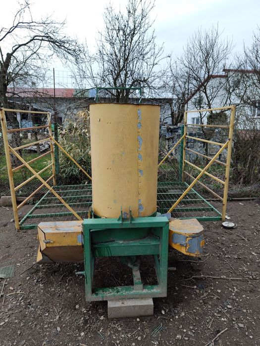 Ścielarka do truskawek