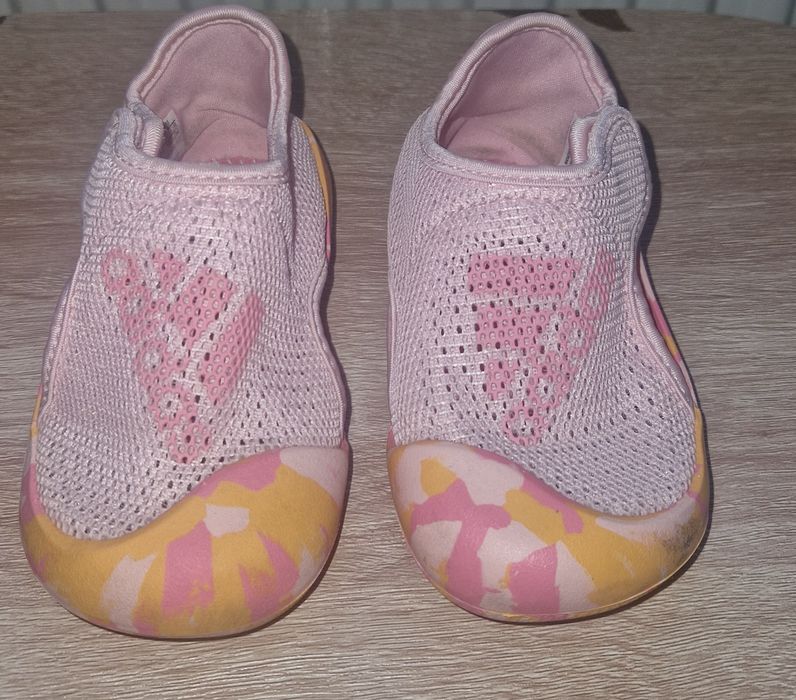 Adidas,sandały do wody,r.23