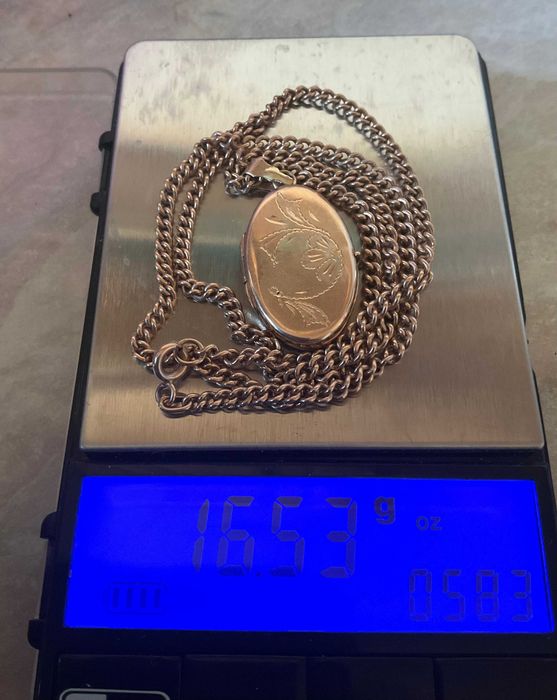Złoty łańcuszek z zawieszką-sekretnikiem pr 585.