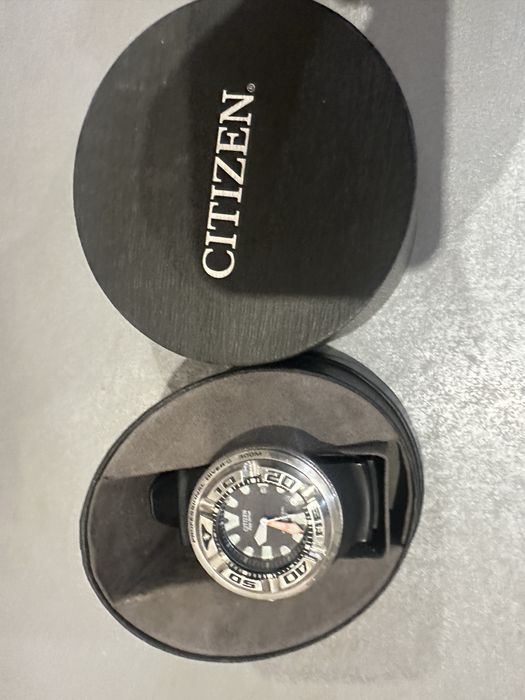 Годинник CITIZEN