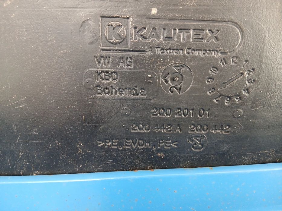 Depósito combustível SKODA Kamiq (NW4)