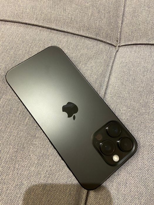 IPhone 16 Pro Max, Titanium, 256GB na Garantia