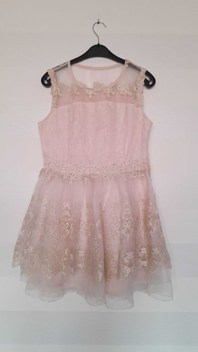 Sukienka koronkowa M 38