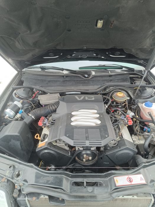 Audi 100 2.6 V6 Gas AKПП