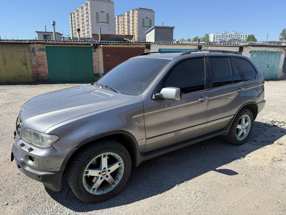 Продам BMW X5 E53