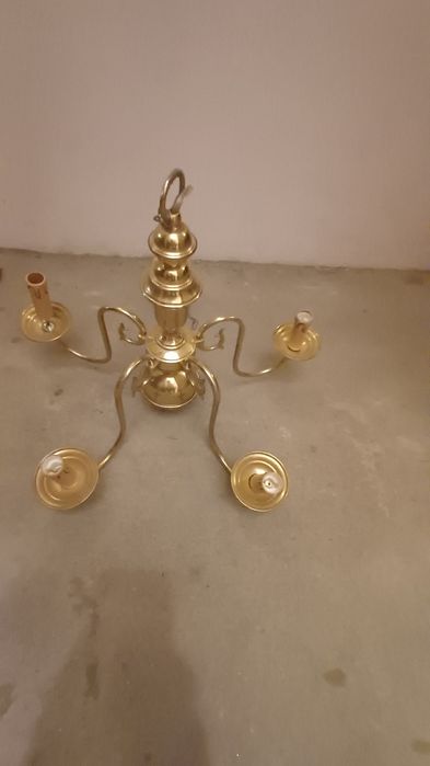 Candeeiro de teto dourado426077401457643523