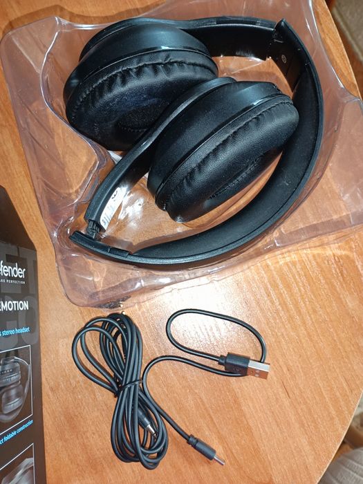 Bezprzewodowy zestaw słuchawkowy B552