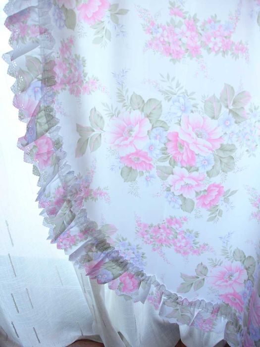 Reposteiros de cortinas e toalhas para camilhas