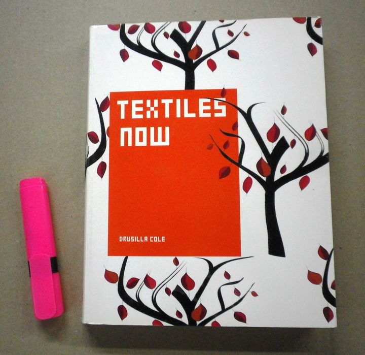 Книга по текстильному дизайну. Язык англ.