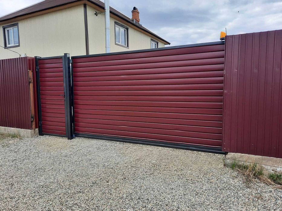 Паркан Жалюзі Ранчо. Забор. Відкатні та розпашні ворота. Штахетники