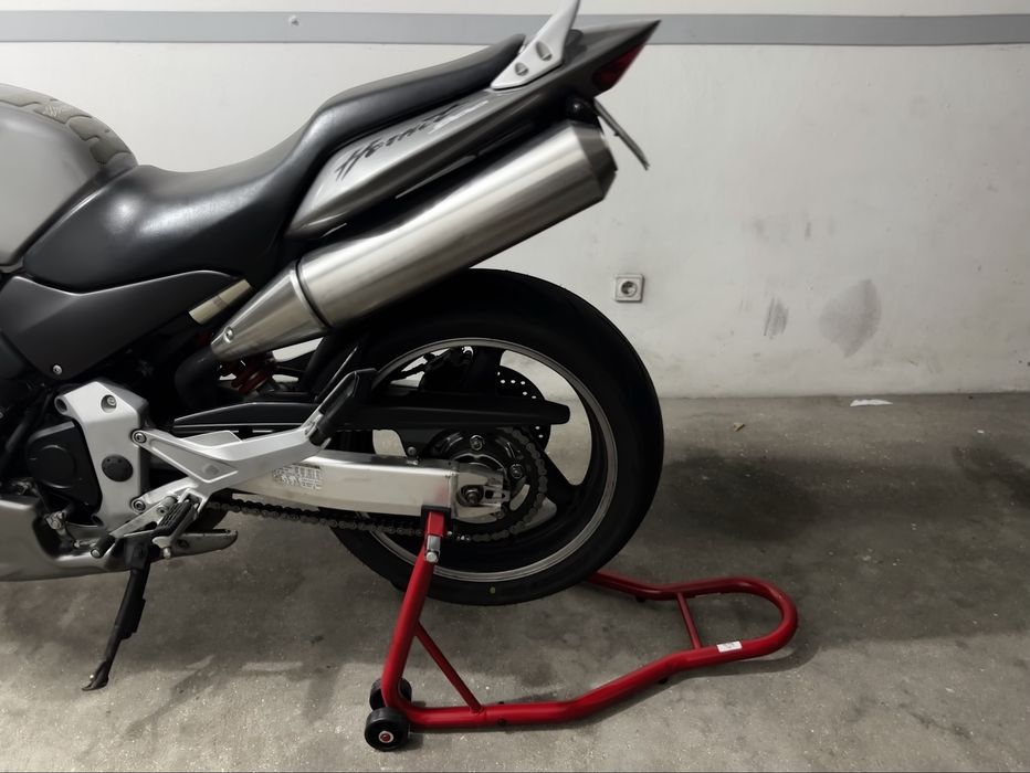 Honda Hornet 900