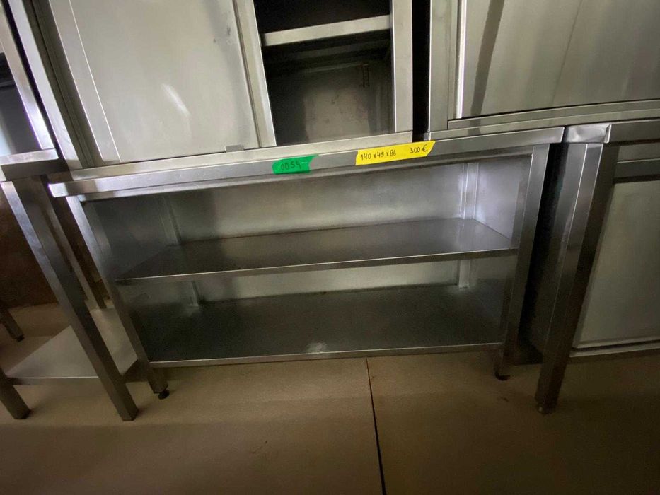 Bancada inox aberta com prateleira