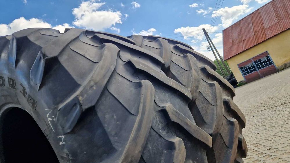 710/70r38 710/70-38 Trelleborg 70% bieżnik bez napraw