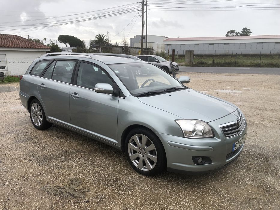 TOYOTA AVENSIS Combi 2.0 D-04D