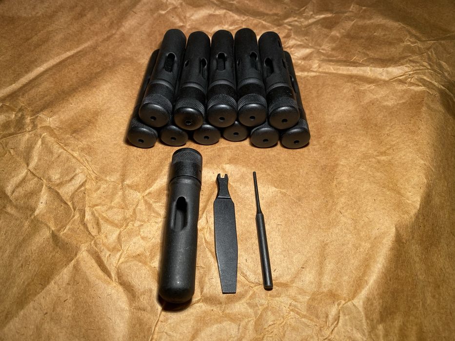 Радянський пенал АК, АКСУ, АКС-74у на 2 предмета виколотка і викртука