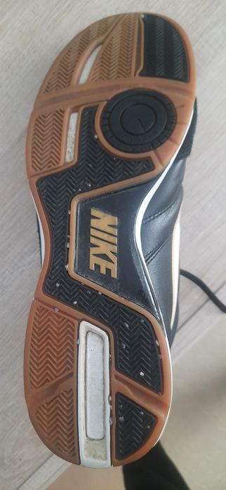 Nike кроссовки б.у 45 размер