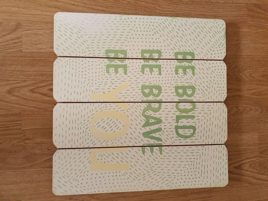 Quadro decorativo em madeira64585935278337120