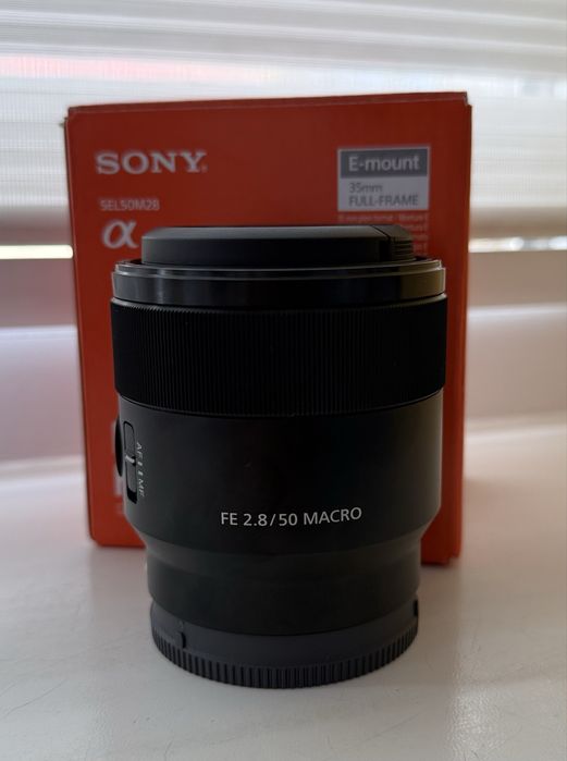Об’єктив Sony FE 50mm f/2.8 Macro (SEL50M28)
