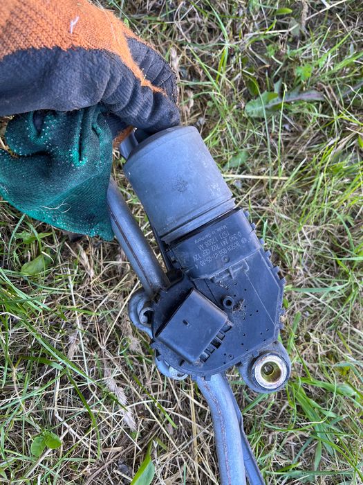 Трапеція двірників Ford Mondeo 3