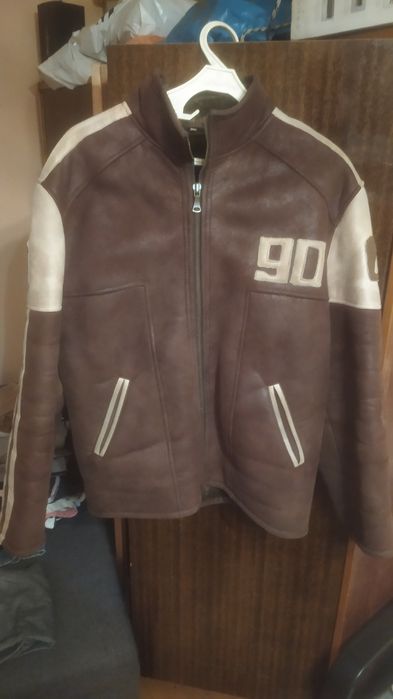 Продам дублёнку тёплую 46 размер.